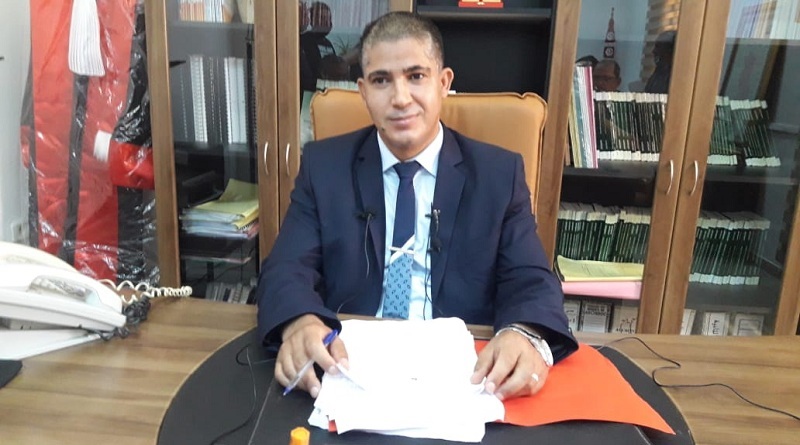 الناطق الرسمي باسم المحكمة الابتدائية بسيدي بوزيد لـ"الصباح نيوز": الاحتفاظ بوالي سيدي بوزيد وموظف عن المحروقات..وإبقاء والي قبلي في حالة سراح